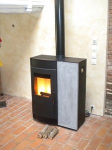 Poêle mixte bûches et granulés