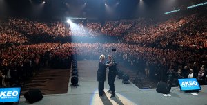 AKEO bat le record mondial du plus grand Selfie d'entreprise à Bercy
