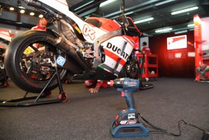 Les équipes Ducati MotoGP et Superbike font confiance au système de charge à induction Bosch