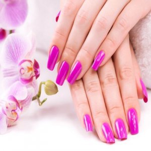 Taches blanches sur les ongles